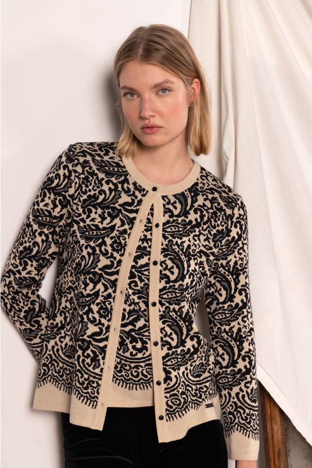 Cárdigan de punto jacquard encaje