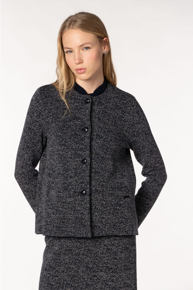 Chaqueta de punto jacquard falso liso