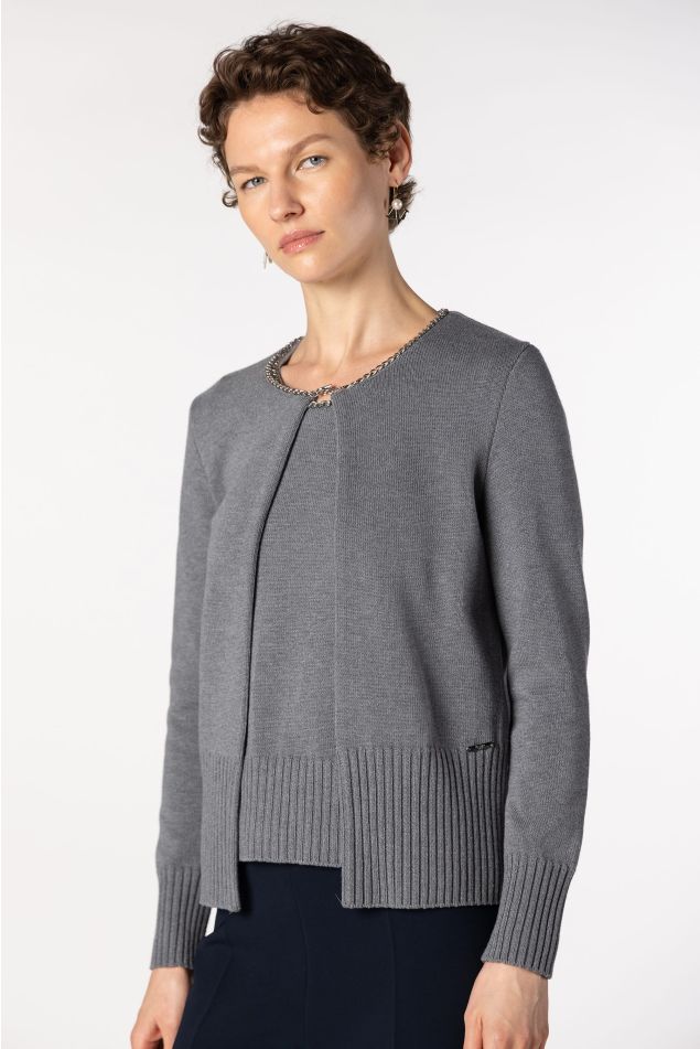 Chaqueta de punto liso con cadena