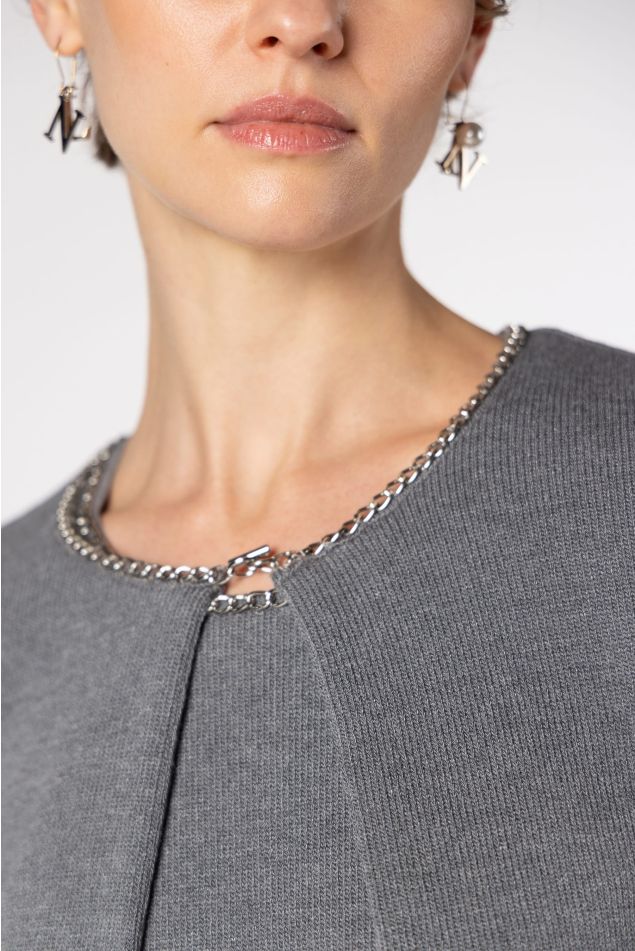 Chaqueta de punto liso con cadena