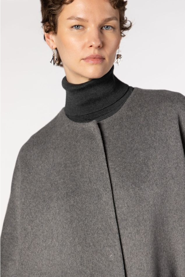 Wool-blend cape with faux fur pockets