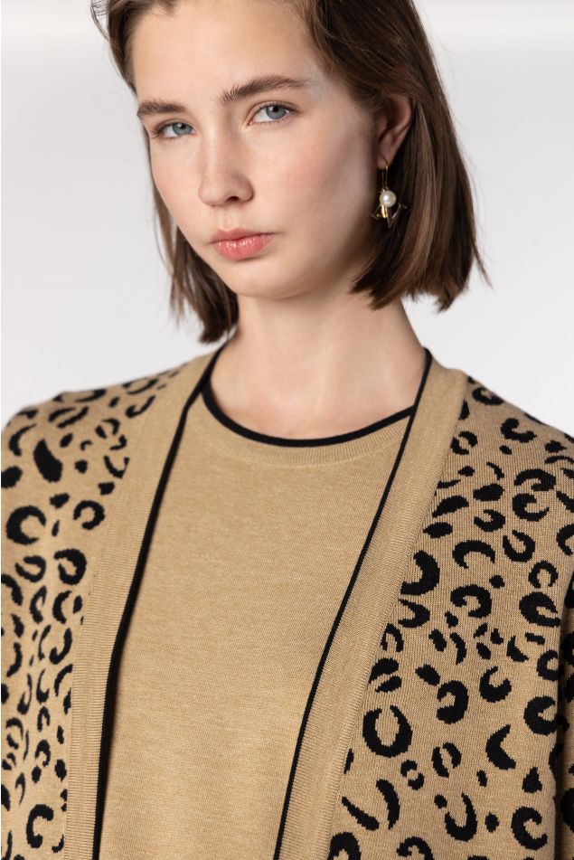 Jaqueta de punt jacquard animal print
