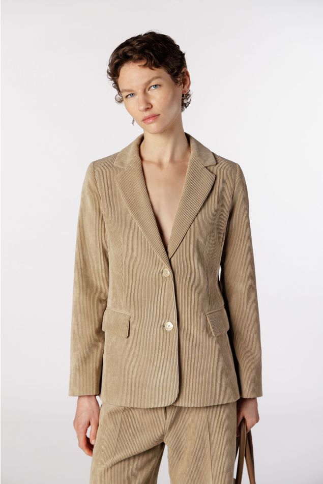 Chaqueta americana entallada de pana