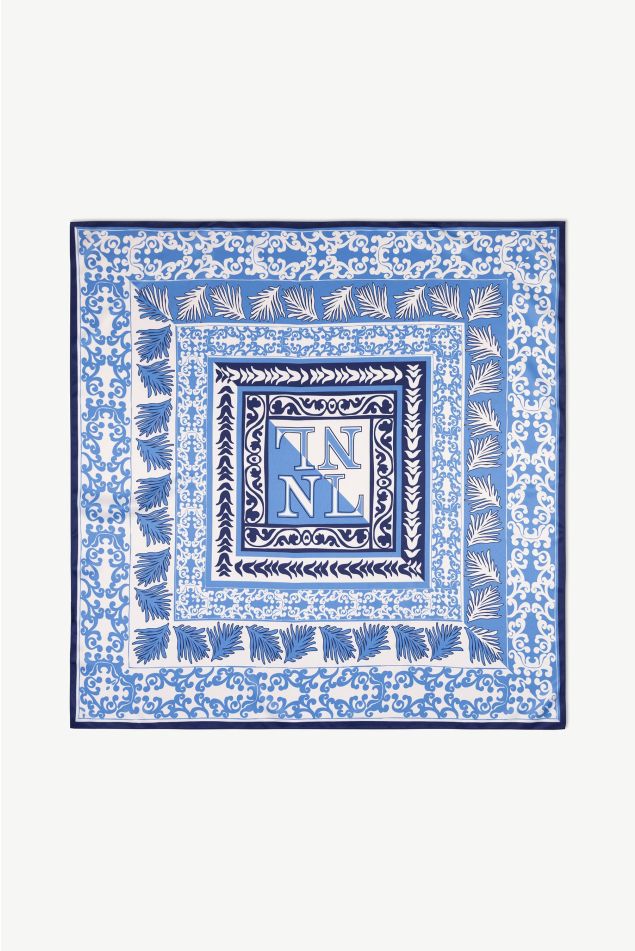 Villa d'Este Carré Scarf