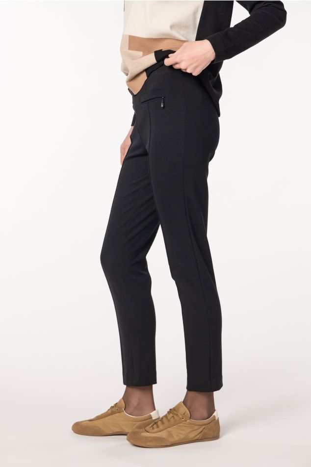 Pantaló pitillo amb nervi marcat