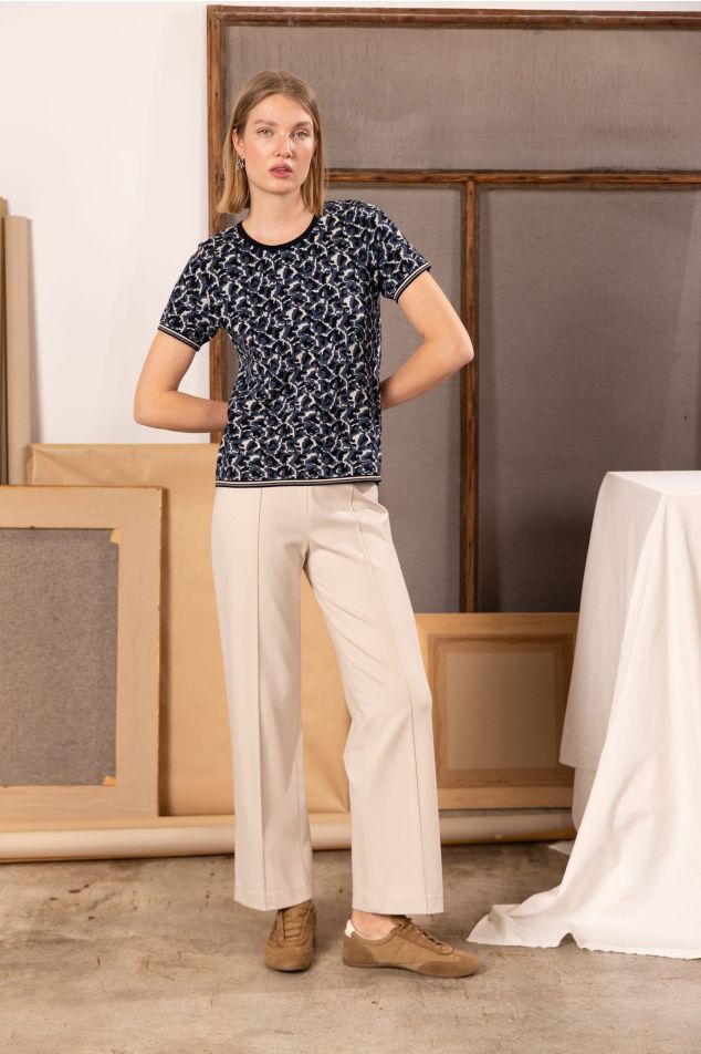 Pantaló recte amb nervi marcat