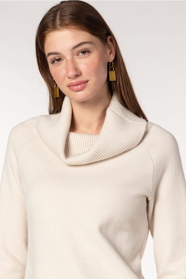 Oversized Turtleneck Sweater with Raglan Sleeves
