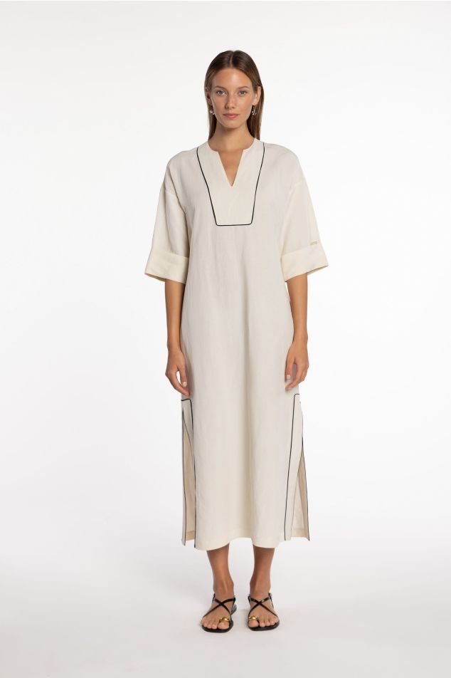 Vestit de lli amb vius en contrast