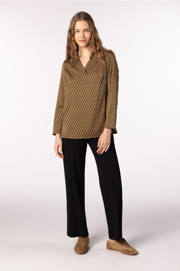 Straight-Leg Trousers with Front Crease