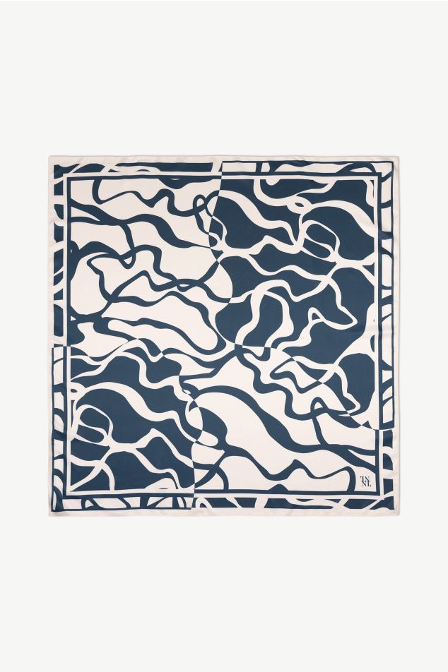 Movement Carré Scarf