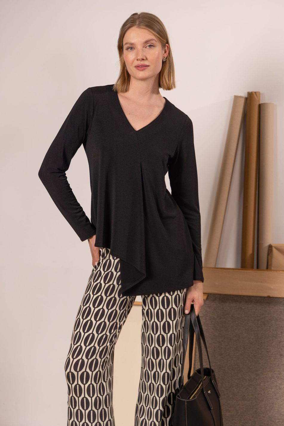Camiseta asimétrica pliegue central