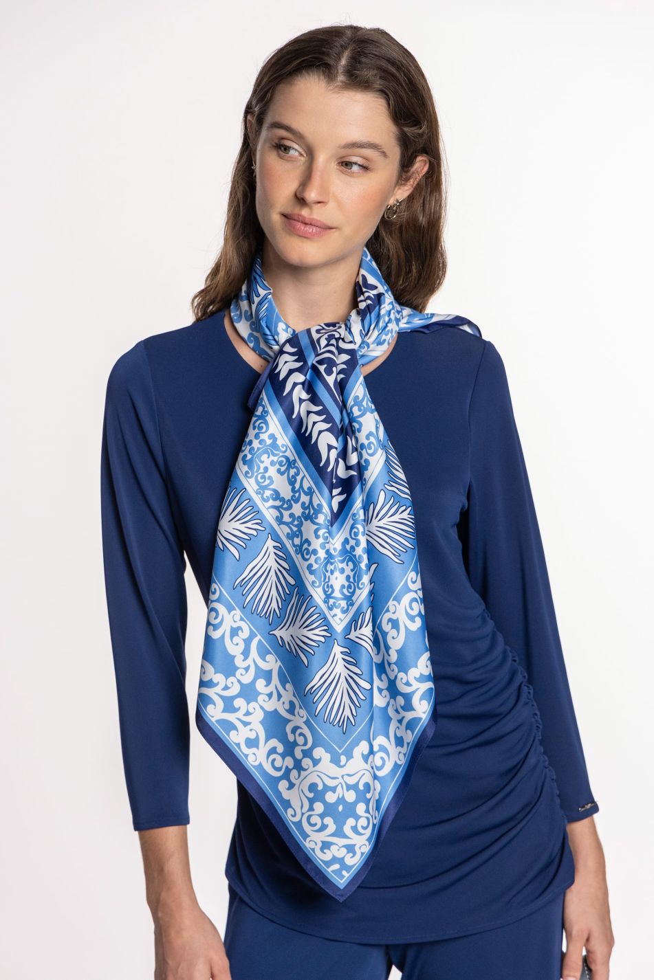 Villa d'Este Carré Scarf