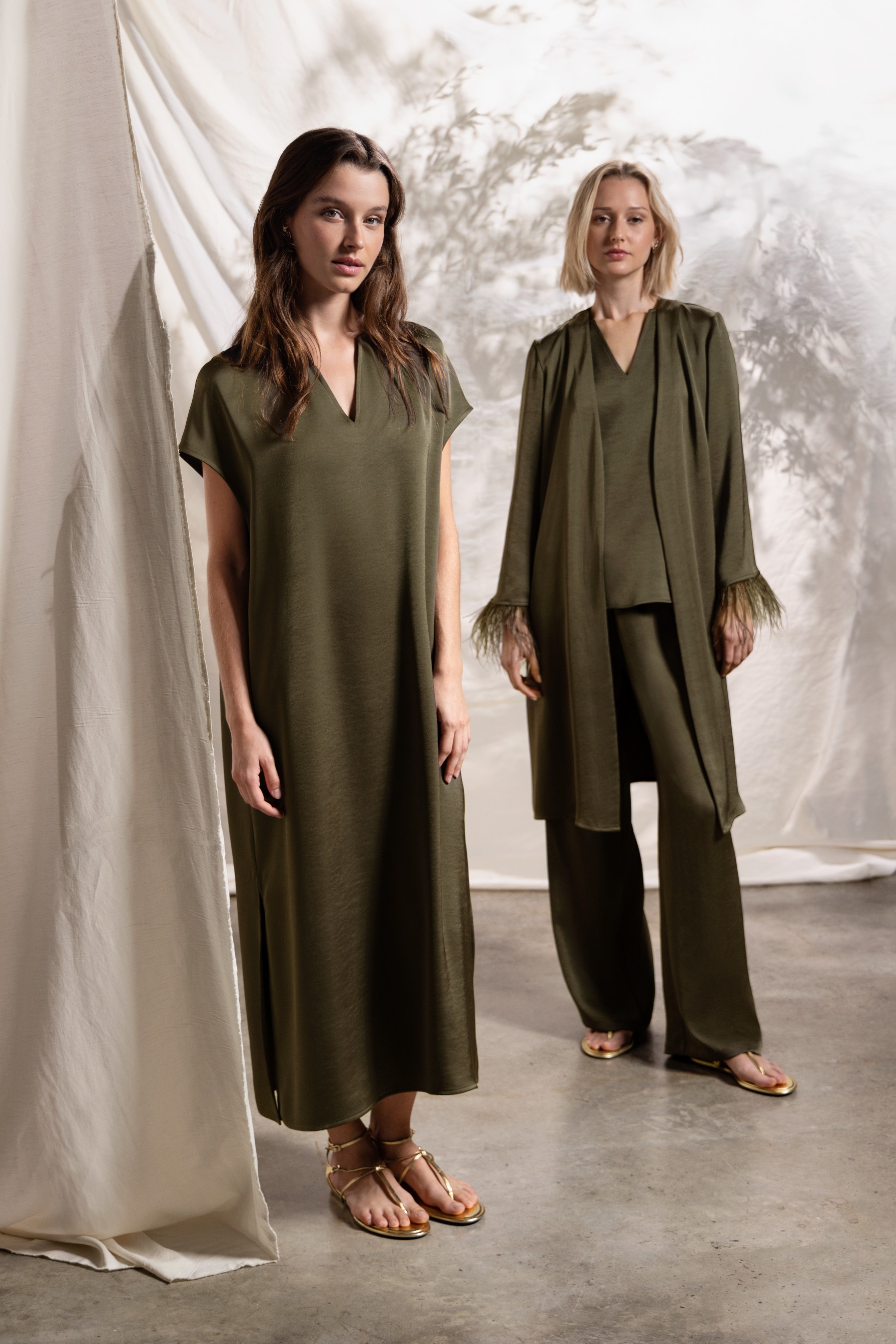 Vestido de doble satén largo total